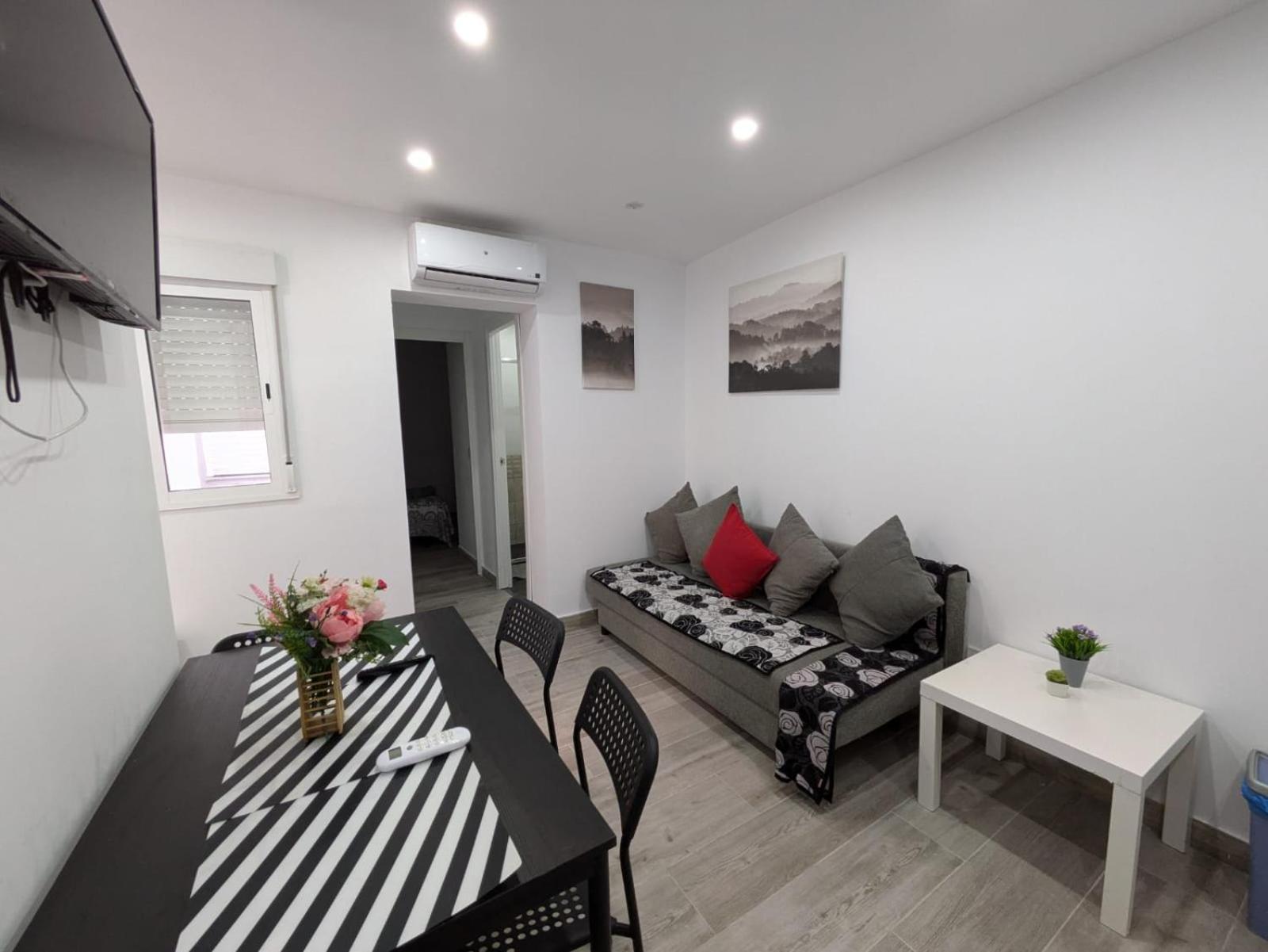 Madrid Apartaments Extérieur photo